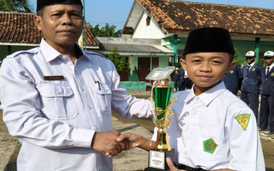 MTs Negeri 2 Lampung Tengah Raih Juara 1 Putra Musabaqah Tilawah dan Tahfiz Al-Qur’an Tingkat Kabupaten